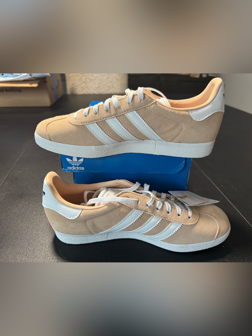 adidas Gazelle Suede Sneakers in Halo Blush/White 8.5 Women’s - Picture 2 of 6